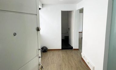 PR15049 Oficina independiente en arriendo en el sector El Portal