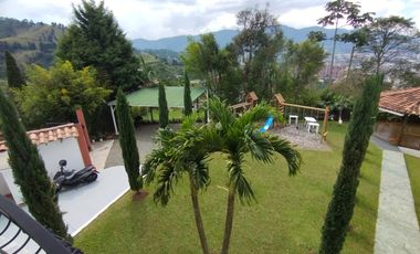 casa en arriendo/venta en las brisas. Cod V509127