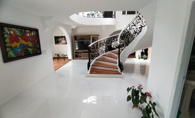 casa en arriendo/venta en las brisas. Cod V509127