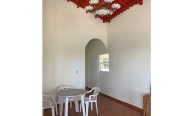SE VENDE CASA EN CERRO AZUL 3 RECAMARAS AMOBLADA $150,000.00