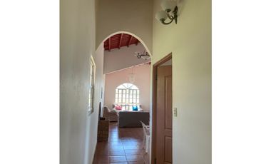 SE VENDE CASA EN CERRO AZUL 3 RECAMARAS AMOBLADA $150,000.00
