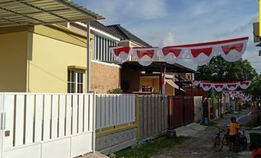 Dijual Rumah Bangunan Baru Lokasi di Menganti Permai Surabaya