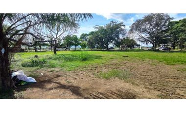 VENDO LOTE DE 8002M2 COMERCIAL