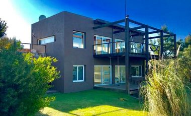 CASA EN VENTA COSTA ESMERALDA - RESIDENCIAL I 50