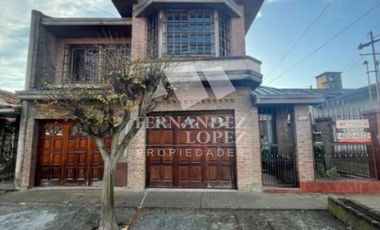 Casa en venta en Ezpeleta Este