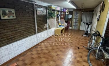 Casa en venta en Ezpeleta Este