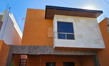 Casa sola en venta en Leandro Valle, Saltillo, Coahuila