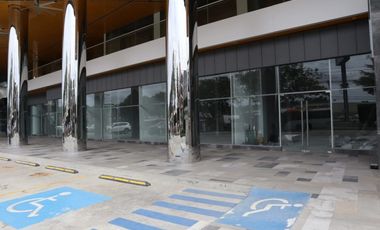 SE ALQUILA LOCAL CON TERRAZA PLANTA BAJA EL DORADO JG