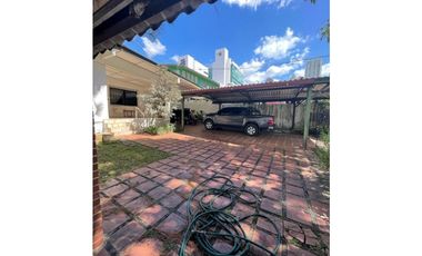 Alquiler de Terreno y Casa Comercial en San Francisco (MM)