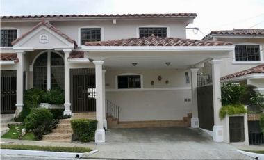 SE ALQUILA HERMOSA CASA EN EL DORADO $2,300