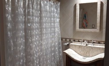 Casa para 2 Familias en venta en Wilde Centro