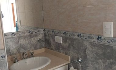 Casa para 2 Familias en venta en Wilde Centro