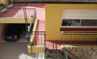 Casa para 2 Familias en venta en Wilde Centro