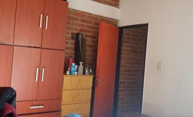 Lote de 250m2+depto de  1 dormitorio- BARRIO LOS OLIVOS