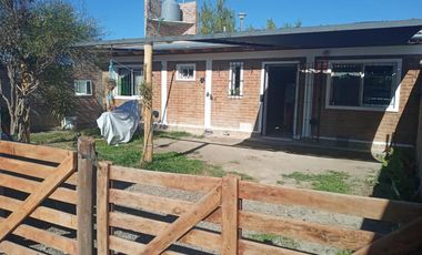 Lote de 250m2+depto de  1 dormitorio- BARRIO LOS OLIVOS