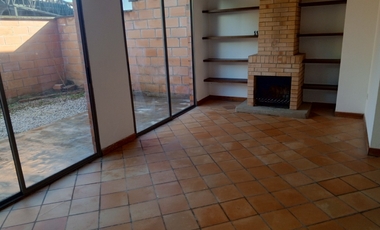 casa en arriendo en la aldea. Cod A400501