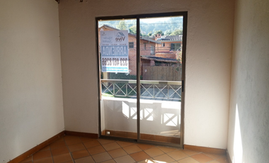 casa en arriendo en la aldea. Cod A400501