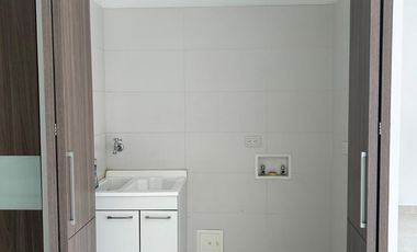 apartamento en arriendo/venta en santa mónica residencial. Cod A929