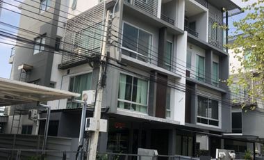 5 Bedroom Townhouse for sale at B Square Rama 9