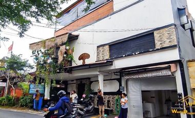 GUEST HOUSE 3 LANTAI, 8 KAMAR DEKAT PATUNG GWK