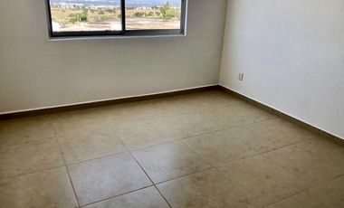 PRECIOSA CASA DE 3 NIVELES TIENE TODO!  JARDIN 70M2 GRAN SALÓN DE JUEGOS 3 REC