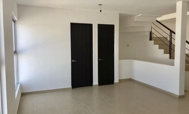 PRECIOSA CASA DE 3 NIVELES TIENE TODO!  JARDIN 70M2 GRAN SALÓN DE JUEGOS 3 REC
