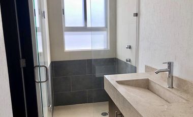 PRECIOSA CASA DE 3 NIVELES TIENE TODO!  JARDIN 70M2 GRAN SALÓN DE JUEGOS 3 REC