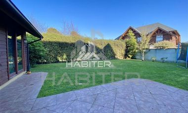 Casa en Venta en Casa en Condominio ubicada en el Portal de la Frontera, sector de alta plusvalía de la ciudad de Temuco, cercana a Colegios Pumahue y