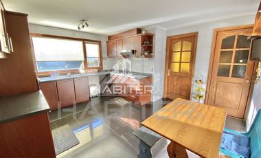 Casa en Venta en Casa en Condominio ubicada en el Portal de la Frontera, sector de alta plusvalía de la ciudad de Temuco, cercana a Colegios Pumahue y