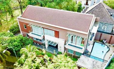 Rumah Mewah Taman Luas,Strategis di BSD City Tangerang