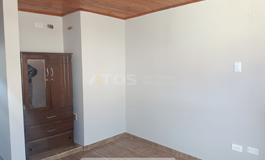 casa en arriendo en prados del norte. Cod A5967