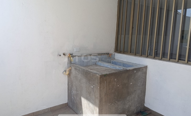 casa en arriendo en prados del norte. Cod A5967