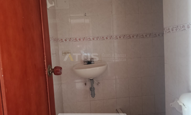 casa en arriendo en prados del norte. Cod A5967