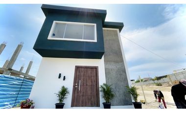 URBANIZACIÓN NAHLA EN MANTA