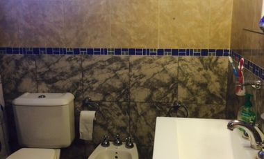 Casa 3 ambientes en Ezpeleta