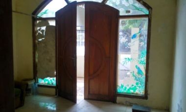 Rumah Jalan dukuh pakis bangunan 2 lantai