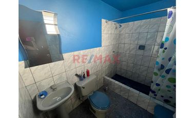 Venta De Casa 2 Pisos Urb. Manuel Arevalo