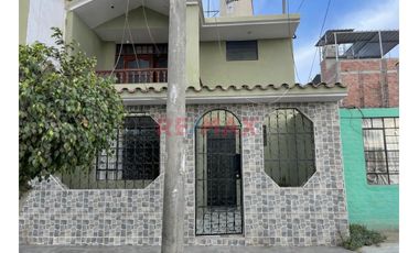 Venta De Casa 2 Pisos Urb. Manuel Arevalo
