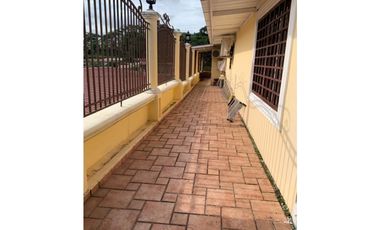 Se Alquila Casa Amoblada en Las Cumbres $ 1.800