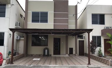 VENTA DE CASA DE 3 HABITACIONES EN CATALUÑA