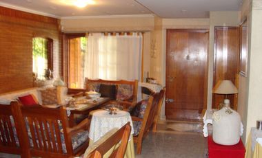 EXCELENTE CHALET EN 3 PLANTAS   LOTE DE 10 X 42 MUY BUENA CALIDAD DE CONSTRUCION