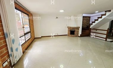 casa en arriendo en  aves maria. Cod A67725