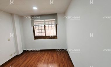 casa en arriendo en  aves maria. Cod A67725