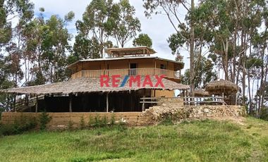 Se Alquila Casa De Campo Y Amplia Área De Terreno (23.000 M2) Km11 Carretera A Cumbe Mayo, Zona Urubamba, Cajamarca