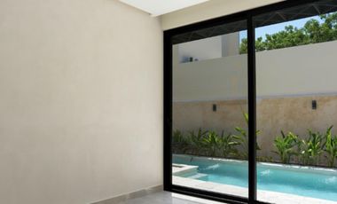 Casa con jardin y alberca privada,  residencial con amenidades, Valenia