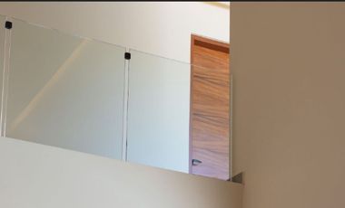 Casa con jardin y alberca privada,  residencial con amenidades, Valenia