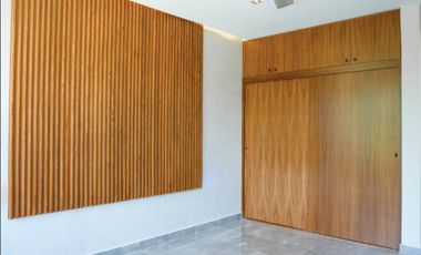 Casa con jardin y alberca privada,  residencial con amenidades, Valenia