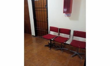 OFICINA DE 70 M² EN PRIMER PISO AL CONTRAFRENTE EN PLENO CENTRO DE SAN JUSTO