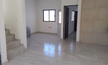 CASA EN VENTA EN RESIDENCIAL LAS PUERTAS