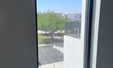 CASA EN VENTA EN RESIDENCIAL LAS PUERTAS